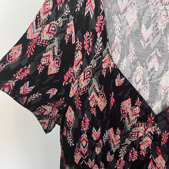 Torrid Super Soft Arrow Print - Picture 3 of 4